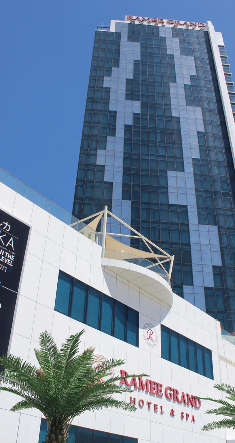Ramee Grand Hotel And Spa Manamah Buitenkant foto The View at The Palm