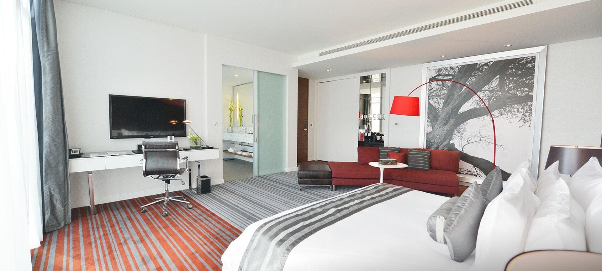 Ramee Grand Hotel And Spa Manamah Buitenkant foto A suite at the hotel