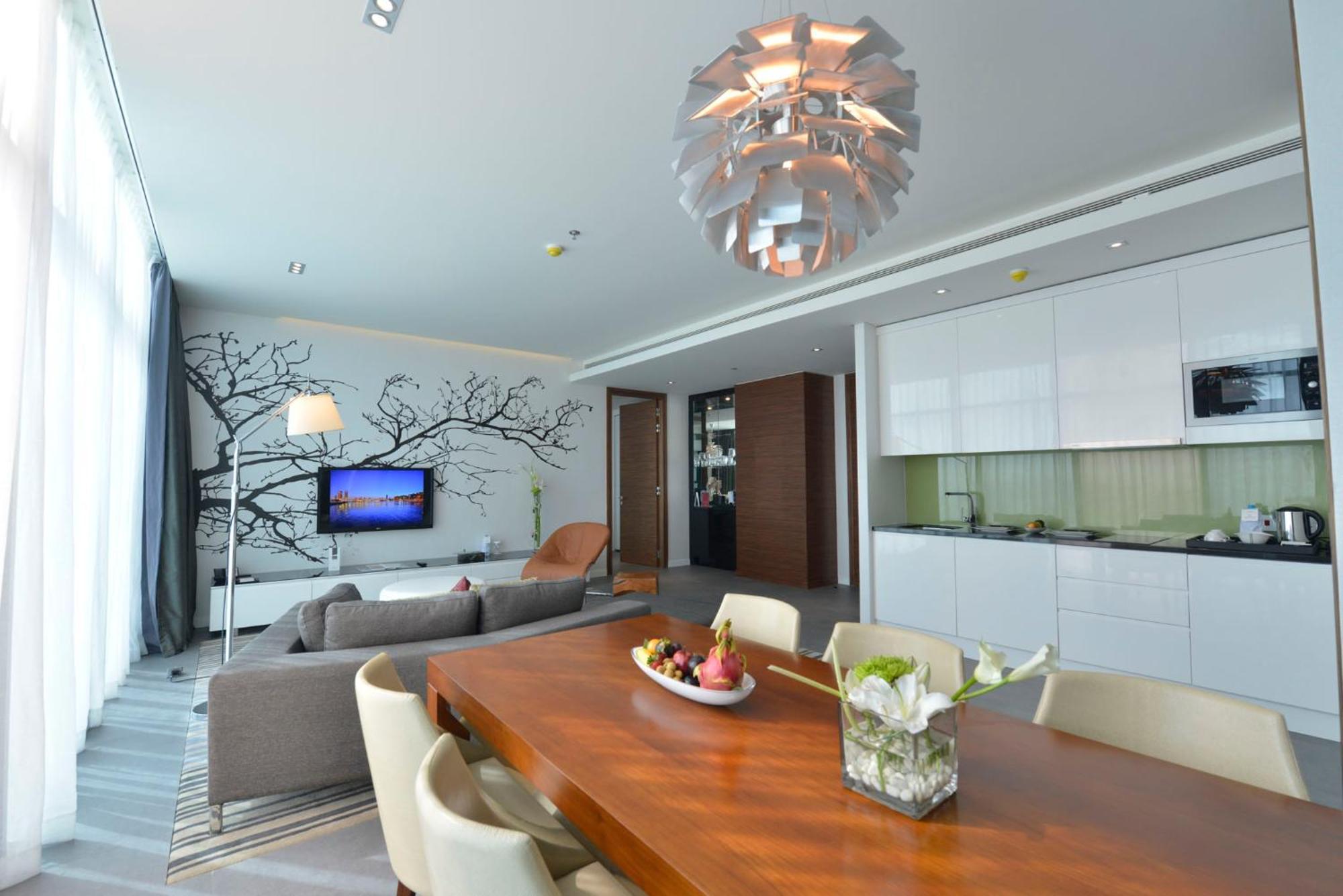 Ramee Grand Hotel And Spa Manamah Buitenkant foto A modern apartment in Warsaw, Poland