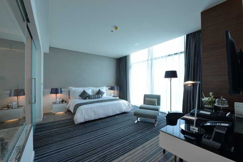 Ramee Grand Hotel And Spa Manamah Buitenkant foto Deluxe Suite